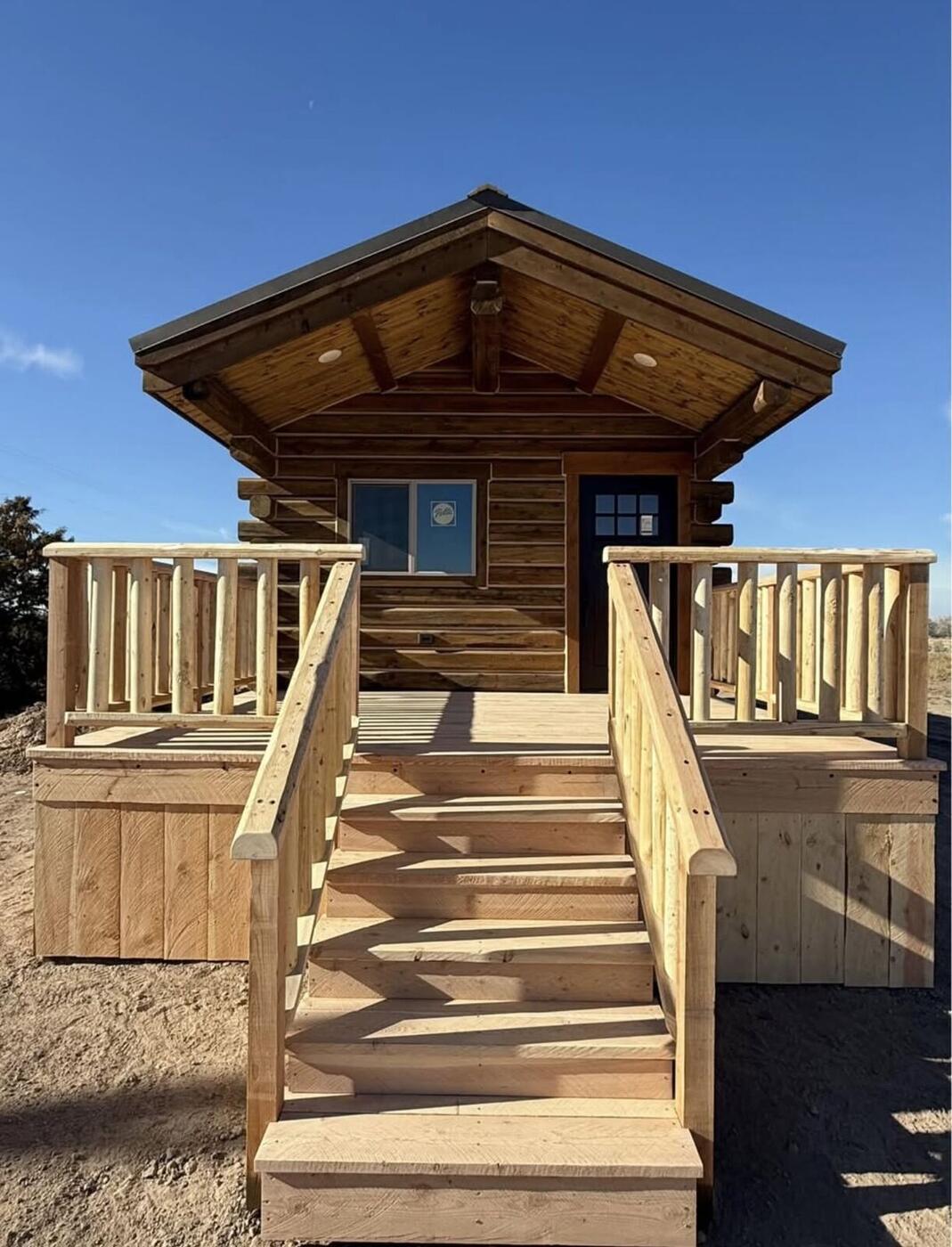 Log cabin front entrance