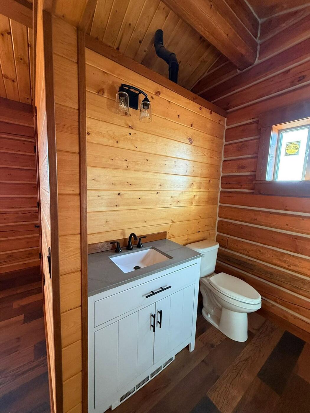 Finished cabin bathroom